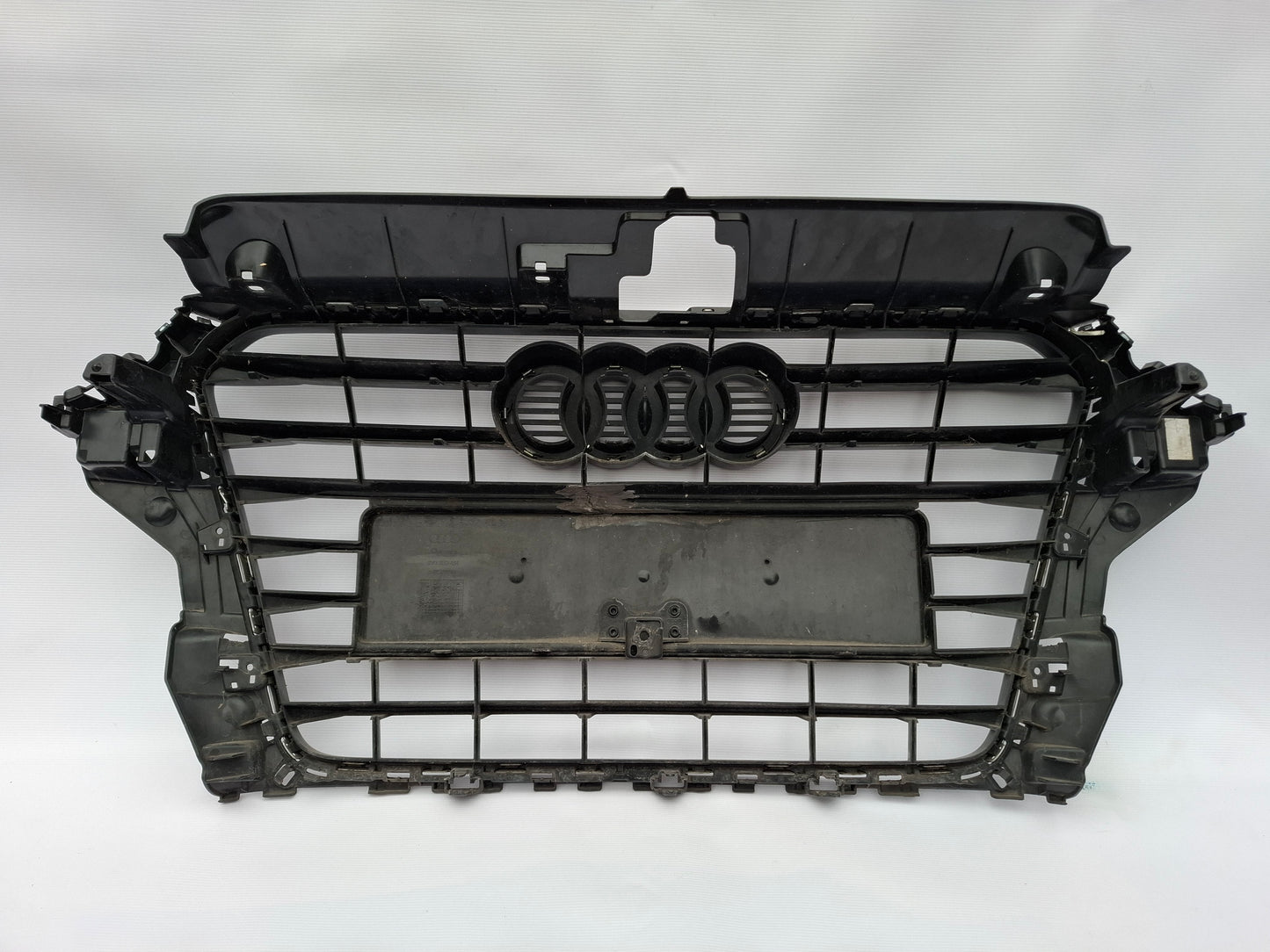 AUDI S3 A3 GENUINE FRONT BUMPER GRILLE 8V3853651