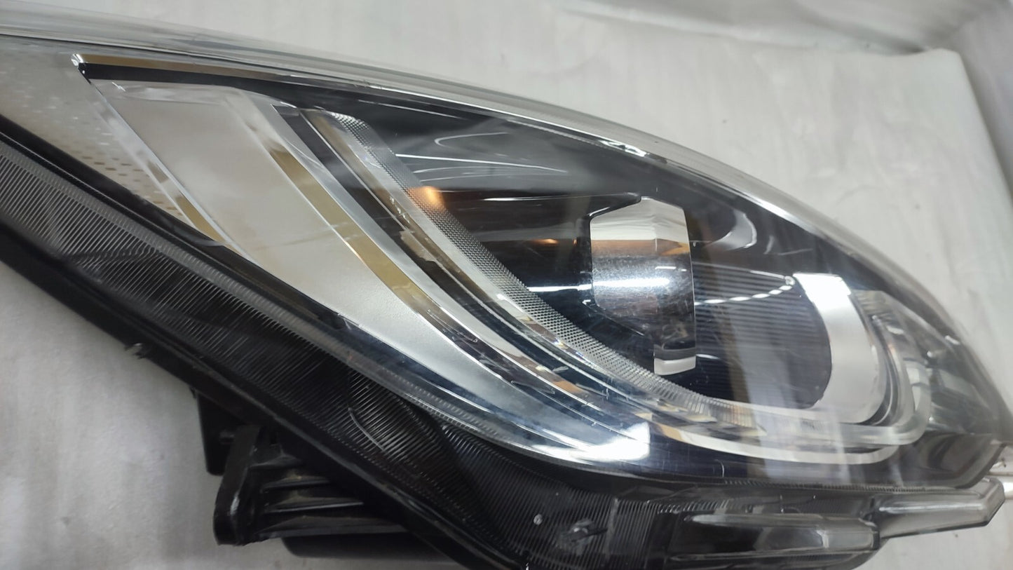 MG MG3 2018 - 2022 DRIVER RIGHT SIDE HEADLIGHT P/N 10713474 mg26