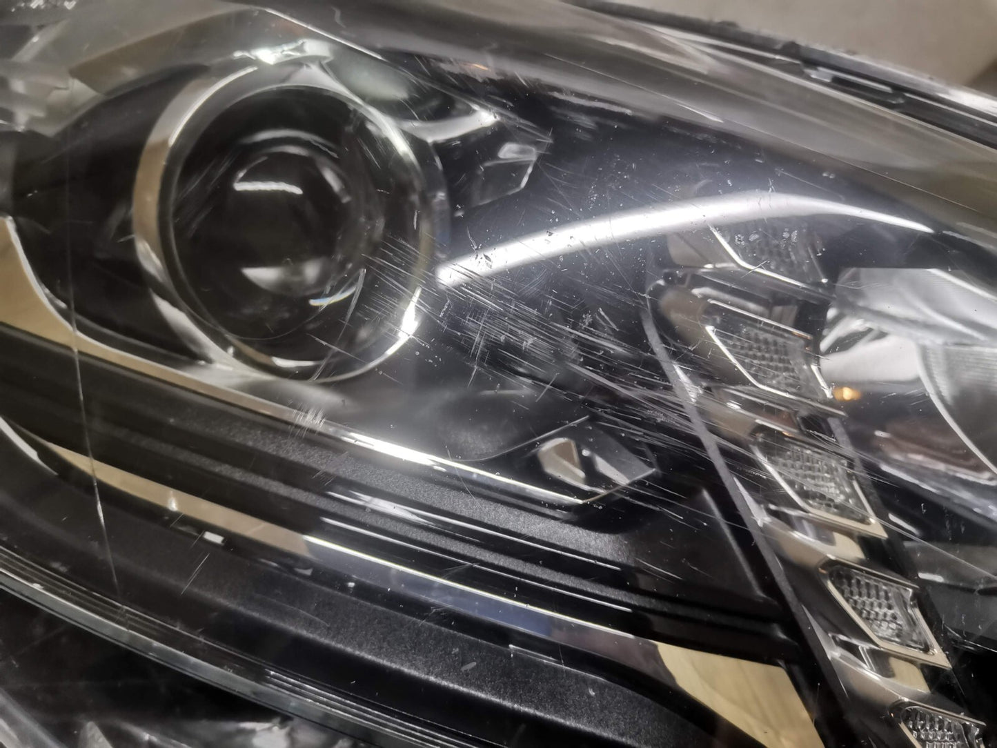 Peugeot Rifter 2019+ Headlight Headlamp RIGHT SIDE 9816826580 PSA53