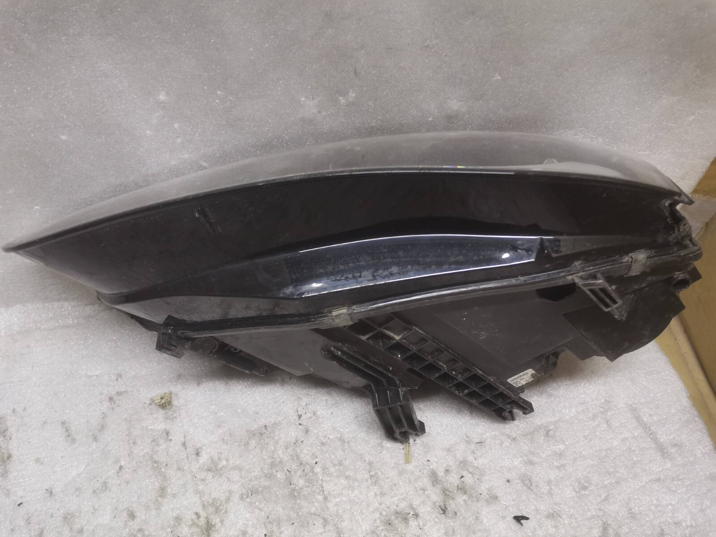 AUDI A4 MK4 B8 LEFT HEADLAMP HALOGEN 8K0941003AC 2012-16 au142