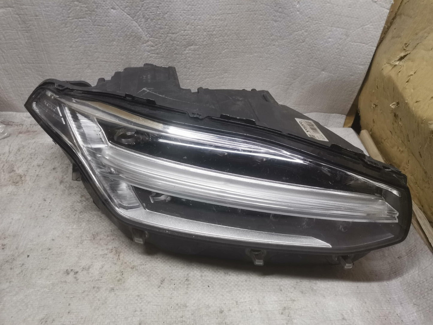 VOLVO XC90 FULL LED ACTIVE HIGH BEAM HEADLIGHT LAMP RIGHT SIDE 31656991 vo9021