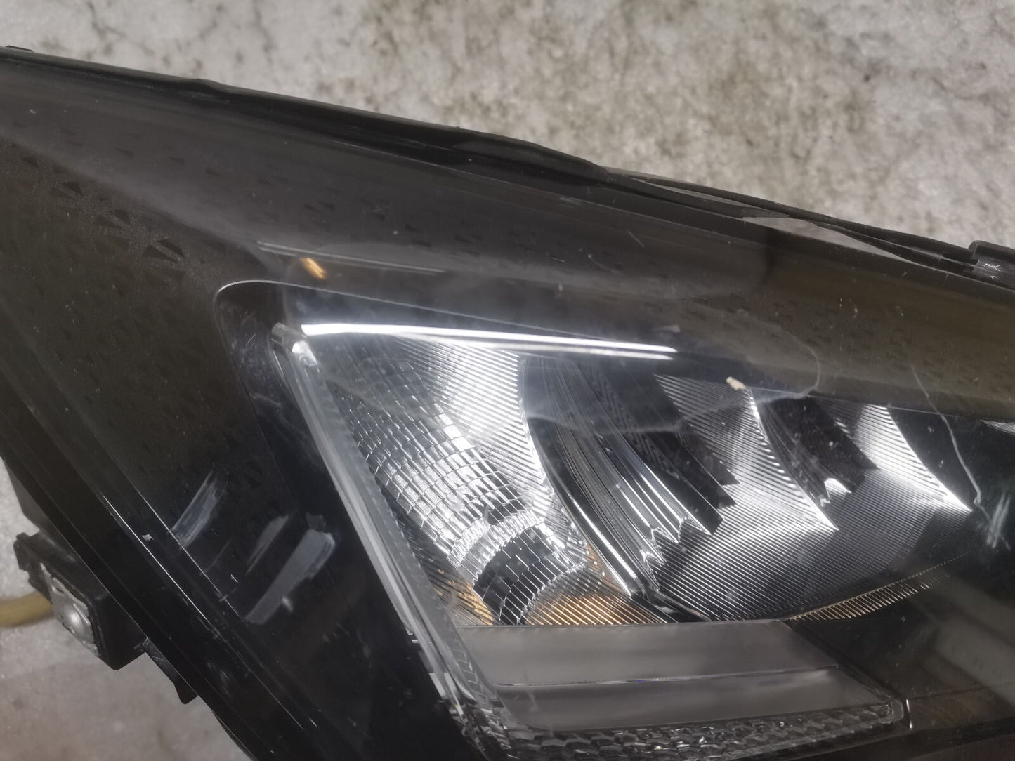 SEAT LEON MK 4 2020+ DRIVER HEADLIGHT 5FC941006D secu71