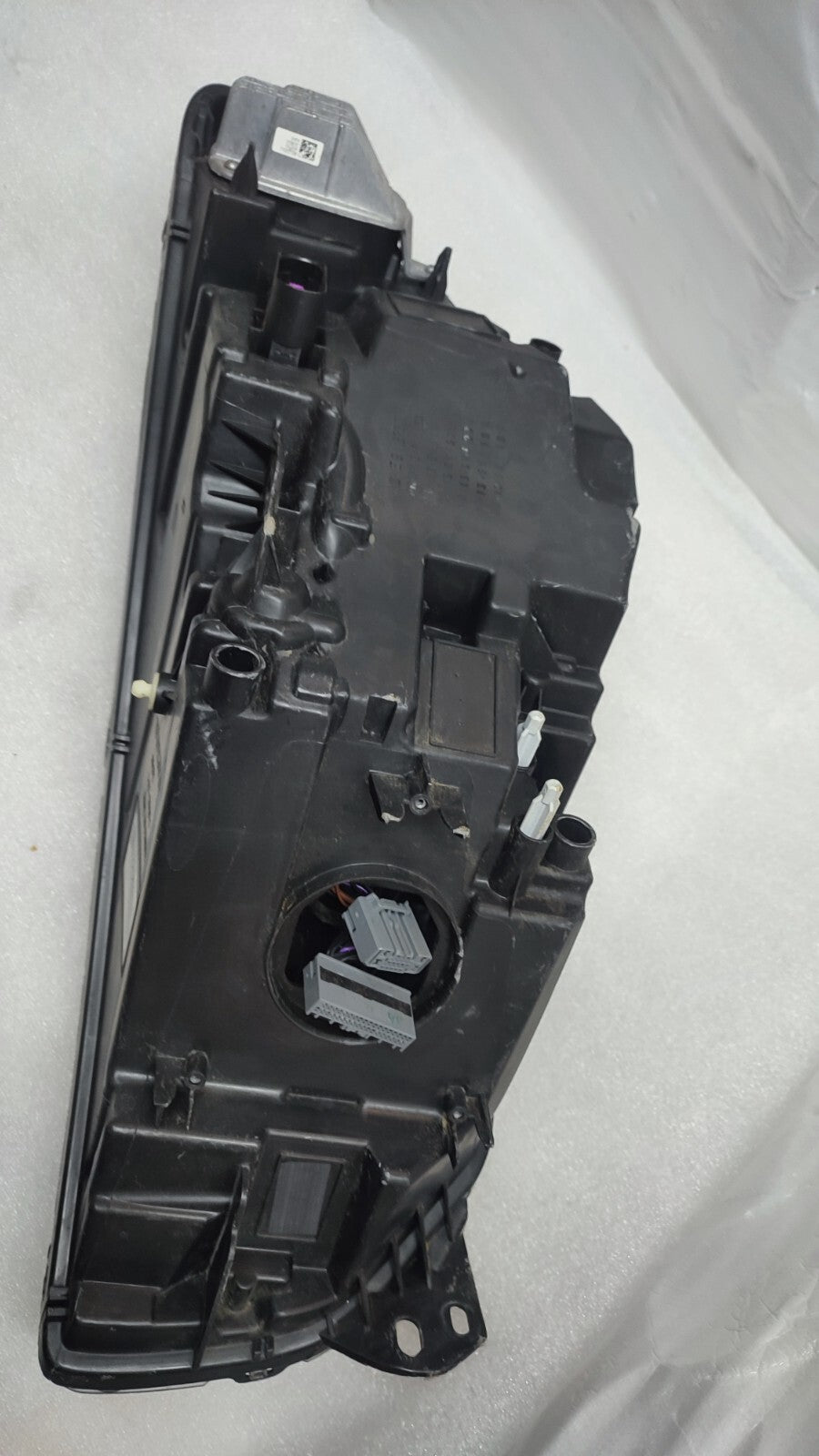 VOLVO XC40 2018-2022 DRIVER SIDE LED HEADLIGHT 32342529 vo79
