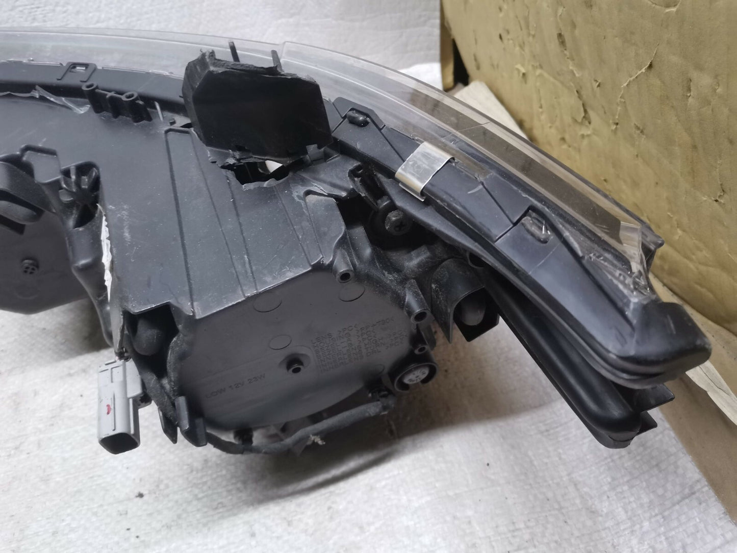 MITSUBISHI OUTLANDER Xenon LED HEADLIGHT Right Side OSF ECM92122E20 2018 miou2