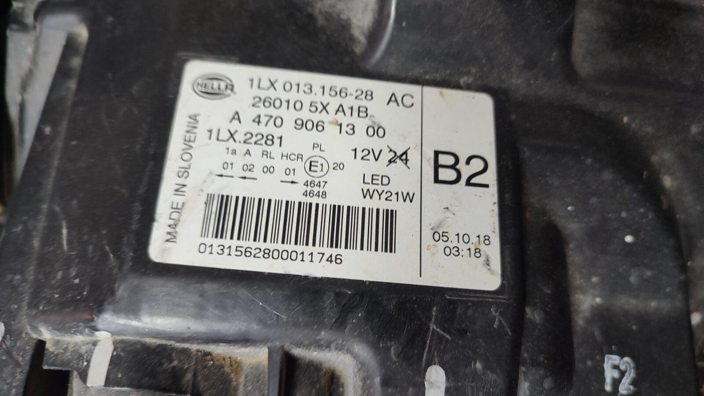 Mercedes Benz X Class Driver Side Xenon Headlamp A4709061300 2017-2020 m40797