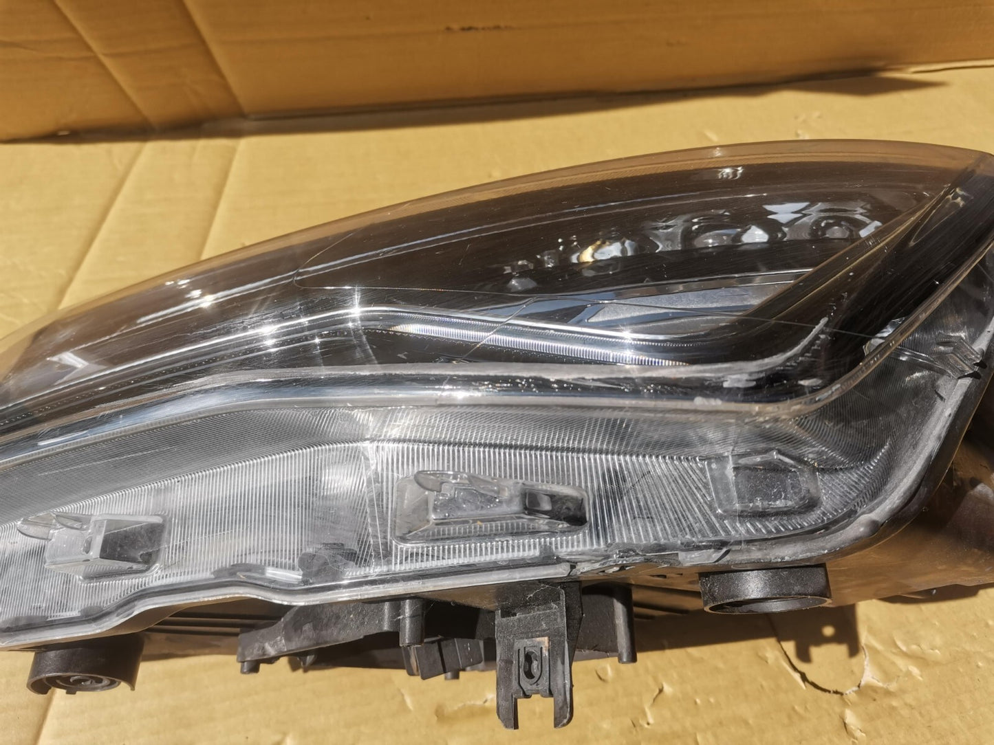 SEAT ATECA GENUINE 2016+ PASSENGER LEFT LED HEADLIGHT 577941007D seat52L