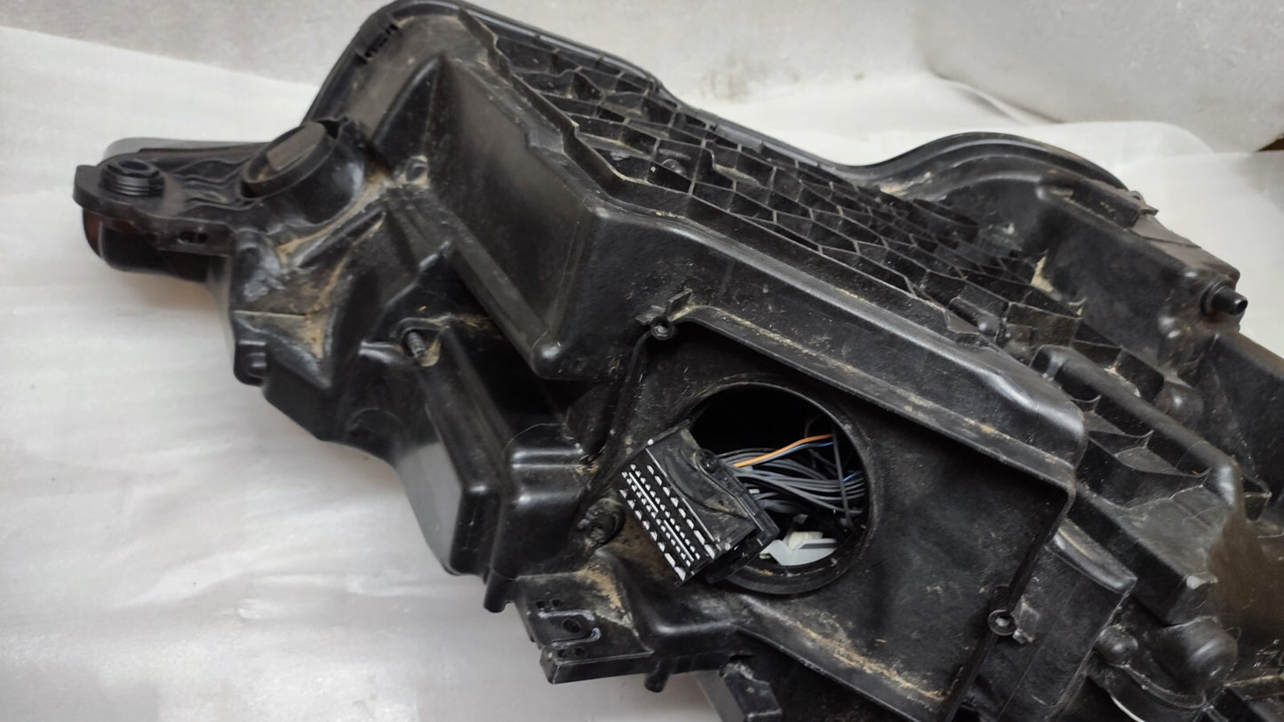 AUDI E-TRON PASSENGER SIDE LEFT LED HEADLIGHT 4KE941039A GENUINE 2018 2022 au157