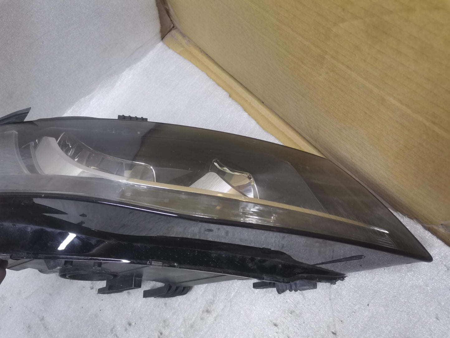 AUDI A4 B8 2008- 12 FRONT RIGHT DRIVER SIDE HEADLIGHT 8K0941004A au116