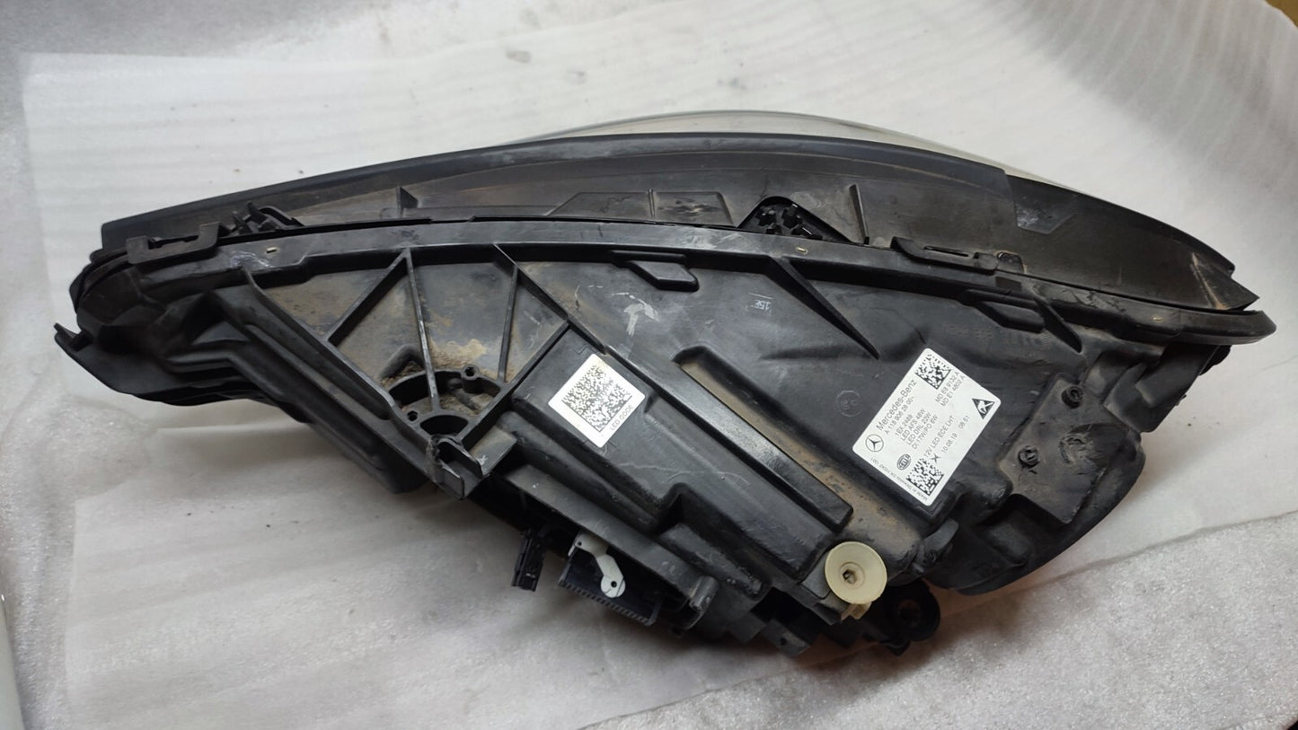 MERCEDES-BENZ CLA 2019-22 FRONT RIGHT DRIVER SIDE HEADLIGHT A1189062800 m11879