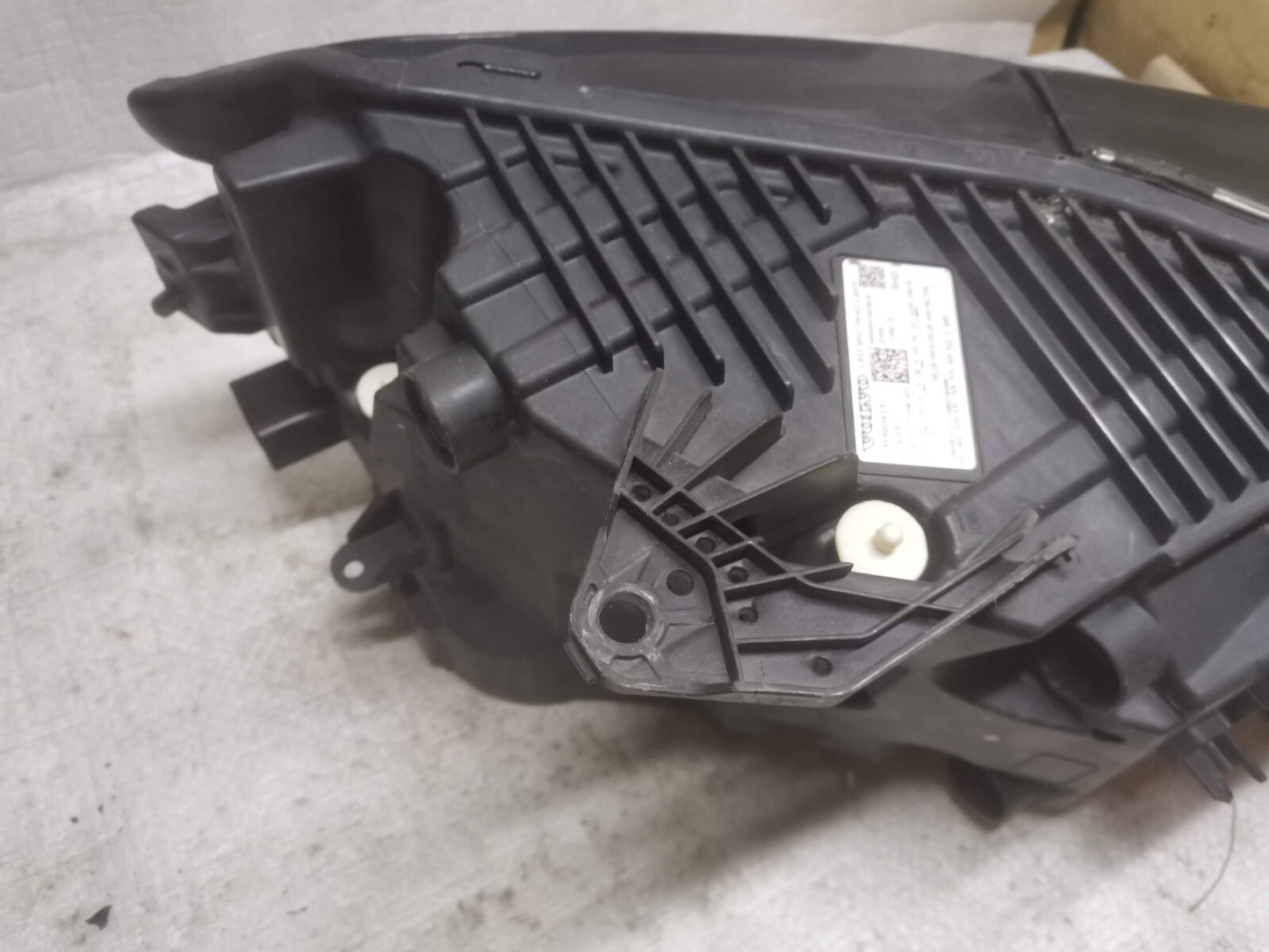 Volvo XC60 XC 60 Mk2 Mid FULL LED Headlight 2017- GENUINE 31420413 vo6022