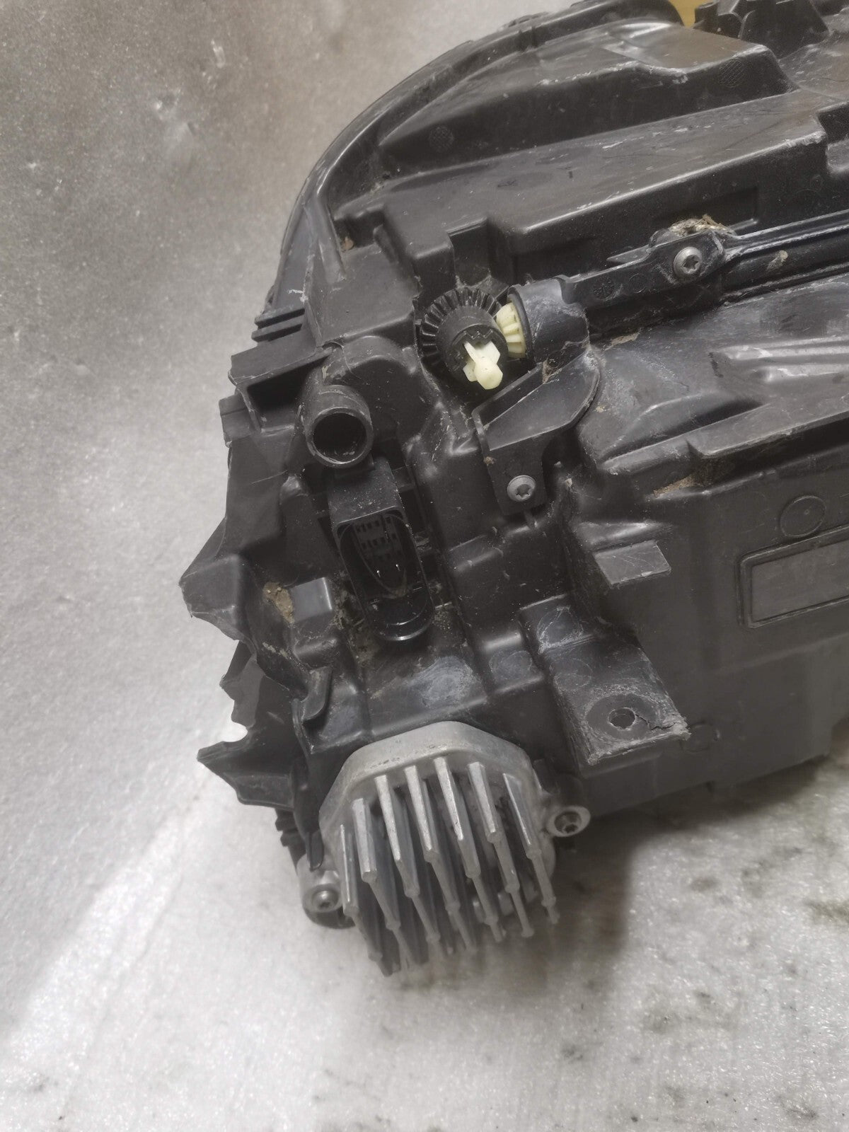 VOLVO S90 V90 2016-2020 MK2 FULL LED HEADLIGHT RH DRIVER SIDE 31655737 vo9050