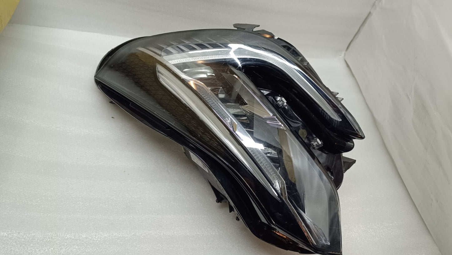 RENAULT CAPTUR LED PURE VISION N/S HEADLIGHT 260603743R re68