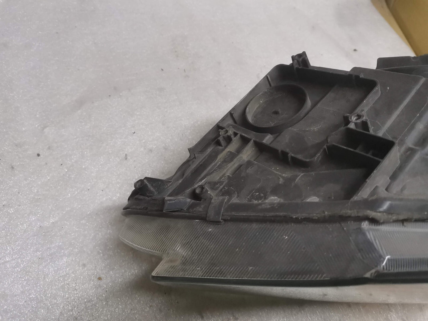 SKODA YETI 2013-17 NEARSIDE LEFT HALOGEN HEADLIGHT GENUINE 5L2941015d skye53
