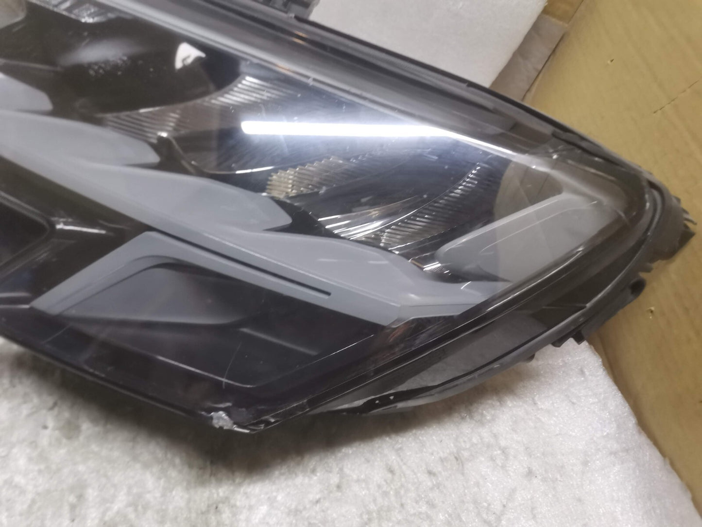 AUDI A3 8Y N/S PASSENGER SIDE LEFT HEADLIGHT LED 8Y0941011A aua3143