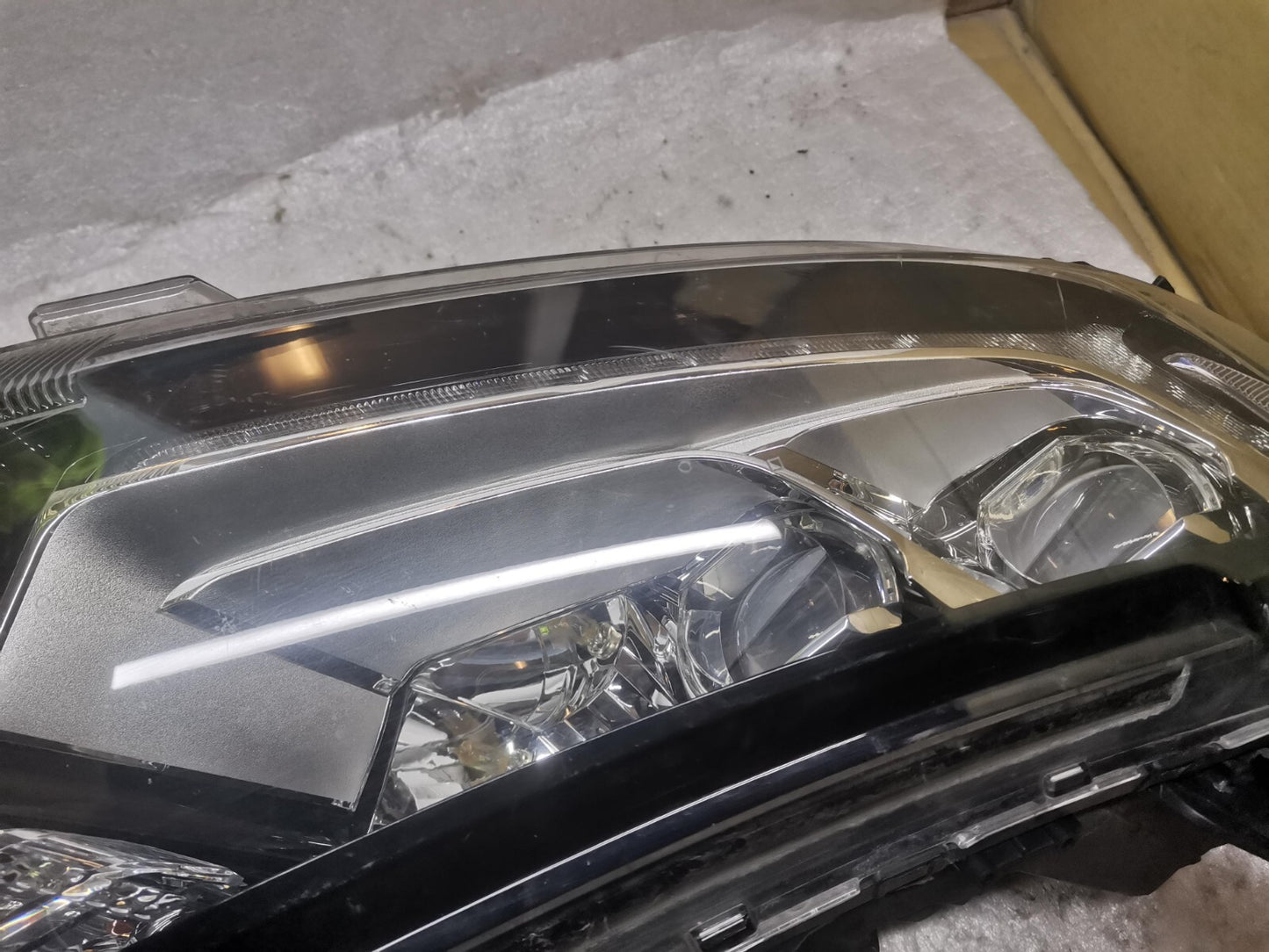 Mitsubishi Outlander MK3 Facelift Driver Right Side LED Headlight 2018+ miou3