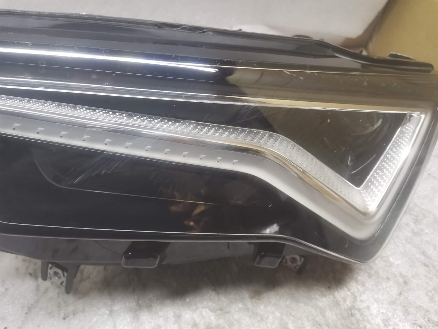 SEAT ATECA LEFT 2020-2023 GENUINE LED HEADLIGHT LEFT SIDE 577941031B se72