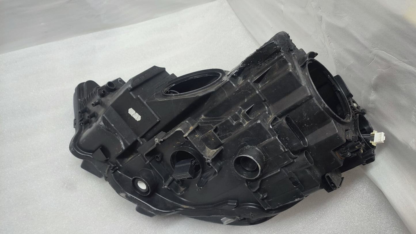 AUDI A3 HEADLIGHT RIGHT DRIVERS GENUINE 2017 ON 8V0941006F au173
