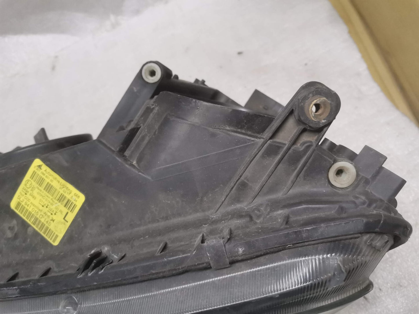 SKODA YETI 2013-17 NEARSIDE LEFT HALOGEN HEADLIGHT GENUINE 5L2941015d skye53