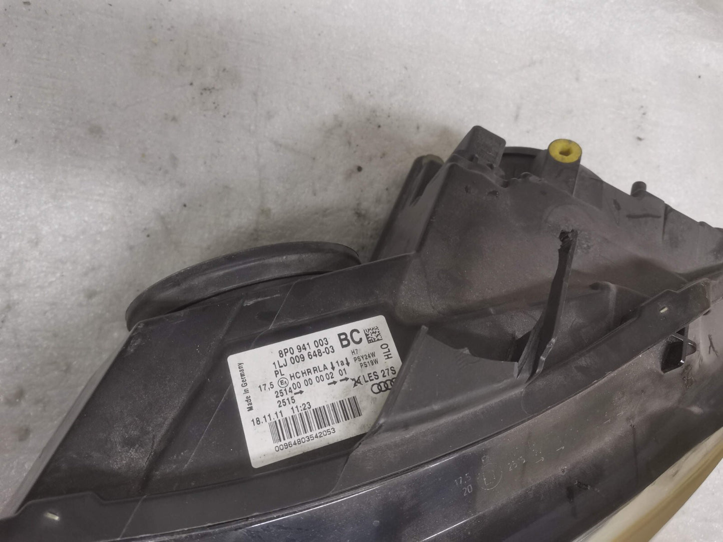 AUDI A3 8P 2008 TO 2012 PASSENGER SIDE N/S HEADLIGHT P/N 8P0941003 AU122