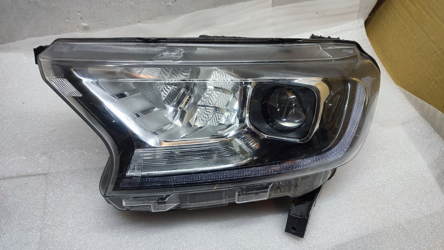 Genuine Ford Ranger Wildtrak N/S Passenger Headlight JB3B13E015AA 2019-2021 fo35