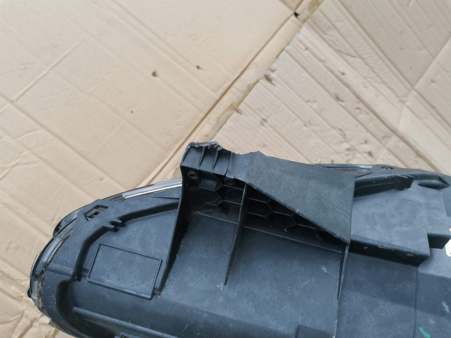 FORD PUMA 2019+ LED GENUINE DRIVER SIDE RIGHT HEADLIGHT L1TB-13E014-HH FOMO10