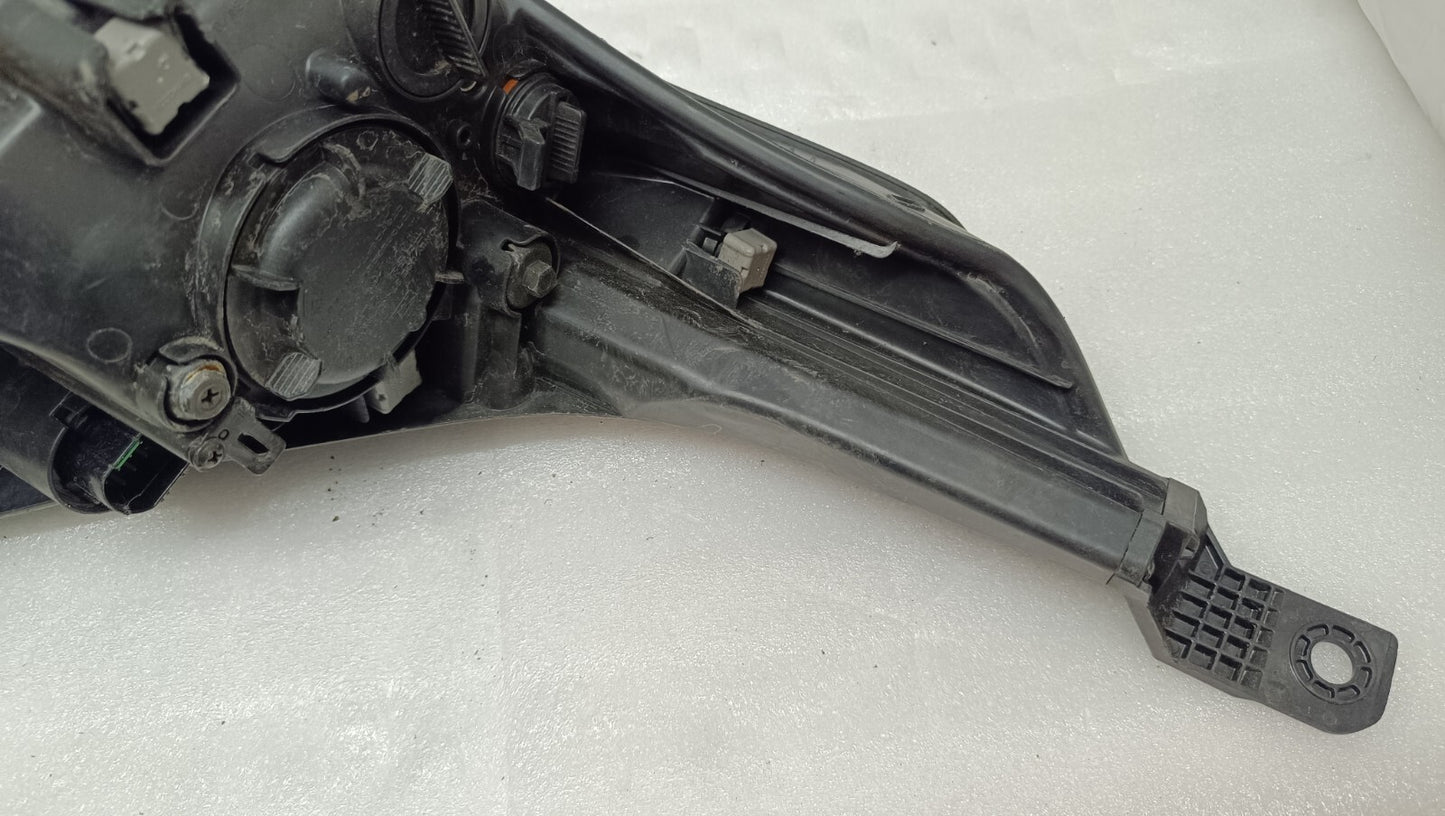 KIA CEED LEFT PASSENGER SIDE NS HEADLIGHT 92111010 92101J7061 Headlamp ki20