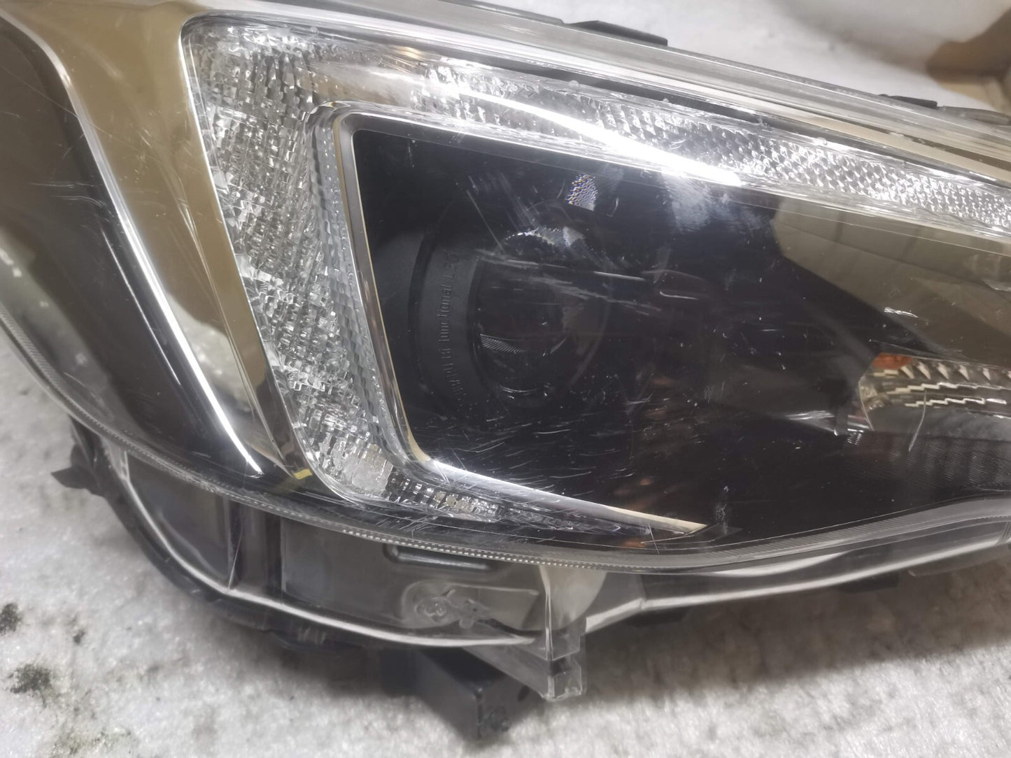 SUBARU LEGACY OUTBACK HEADLIGHT LED LEFT PASSENGER SIDE sub2