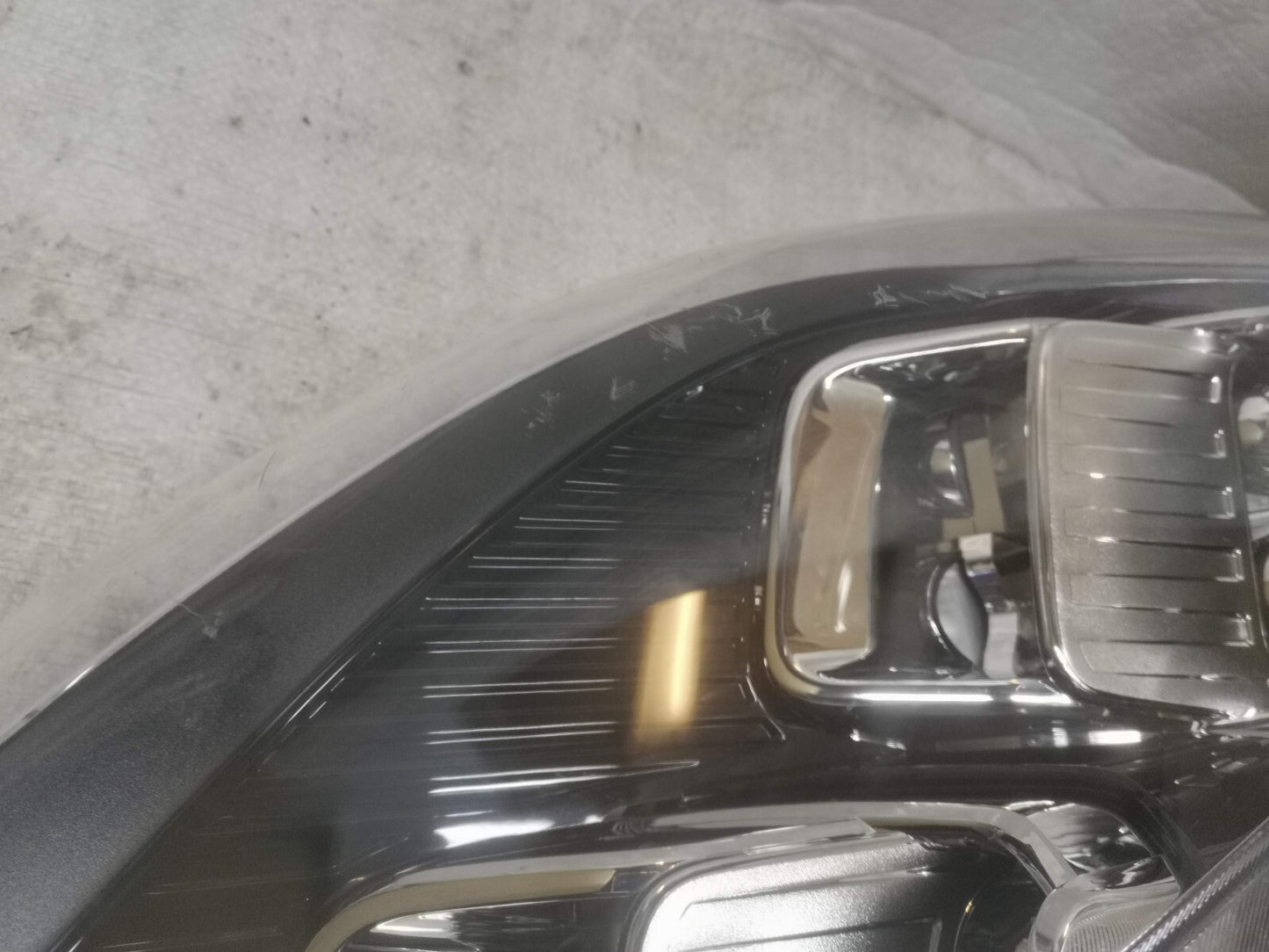 Ford Kuga 2020-22 Right drivers side headlight Headlamp LV4B-13E014-BG fomo16