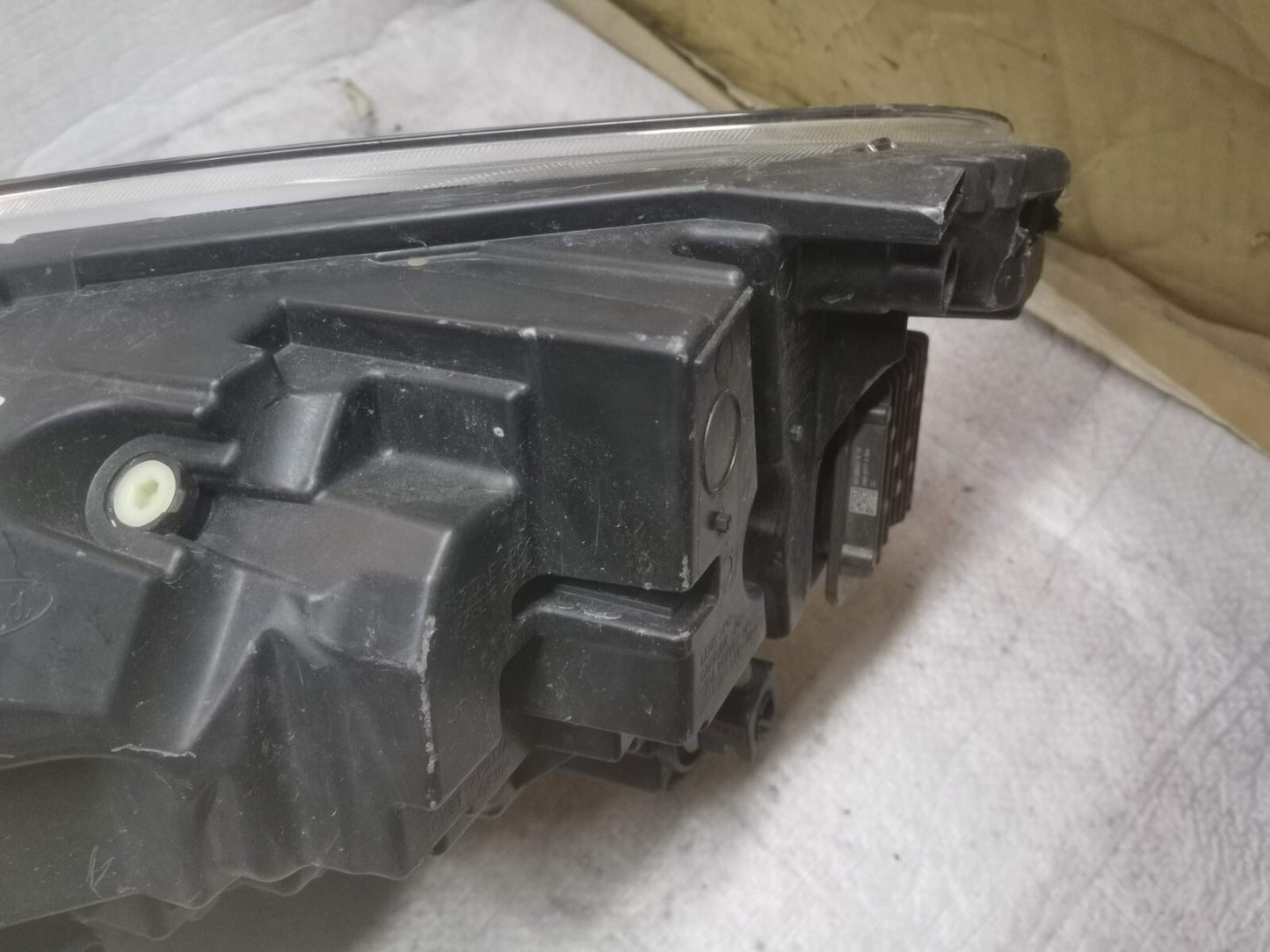 Ford Kuga 2020-22 Right drivers side headlight Headlamp LV4B-13E014-BG fomo16