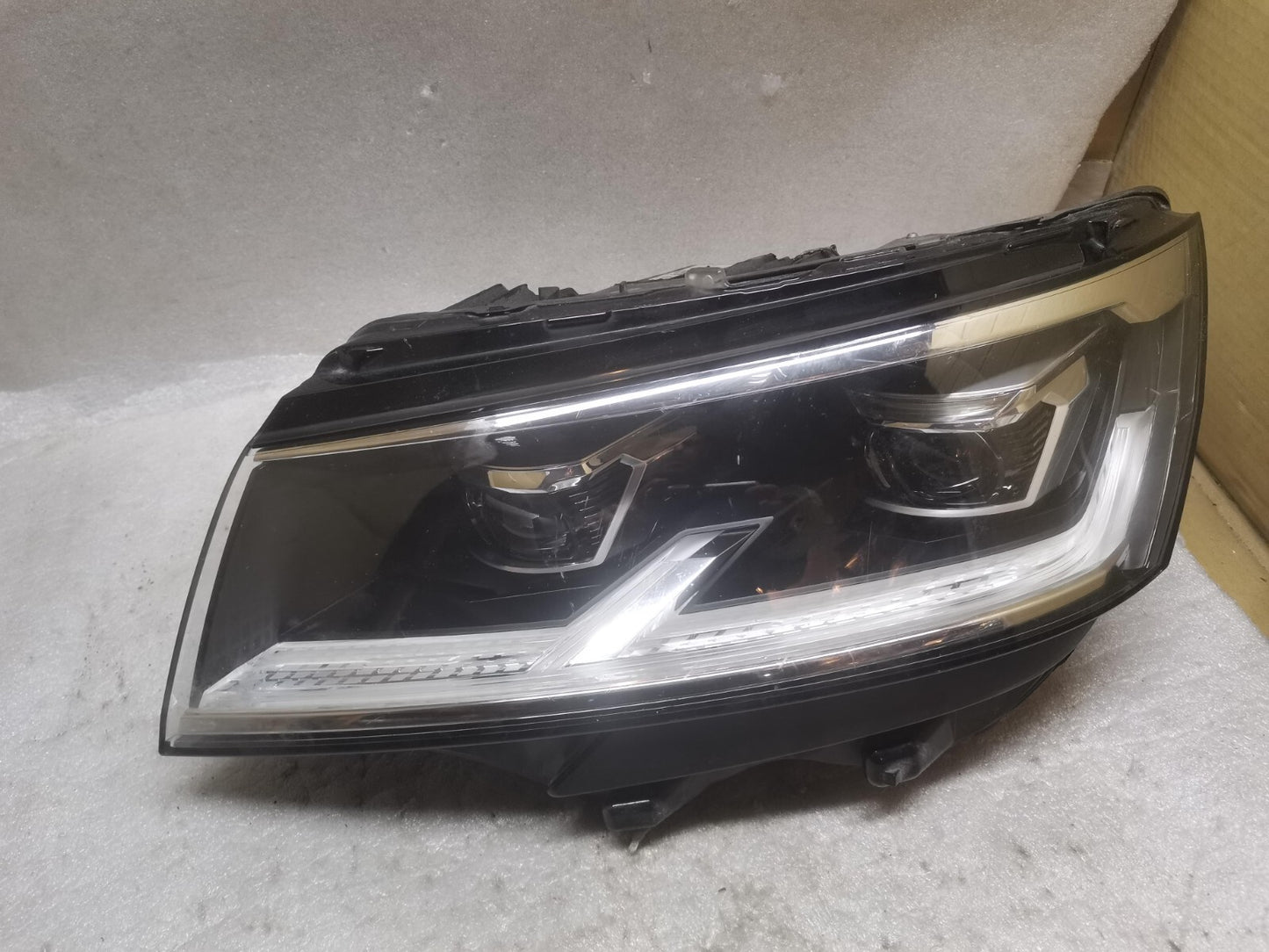 VW California T6.1 2020-2022 PASSENGER LEFT SIDE LED HEADLIGHT P/N 7L2941773