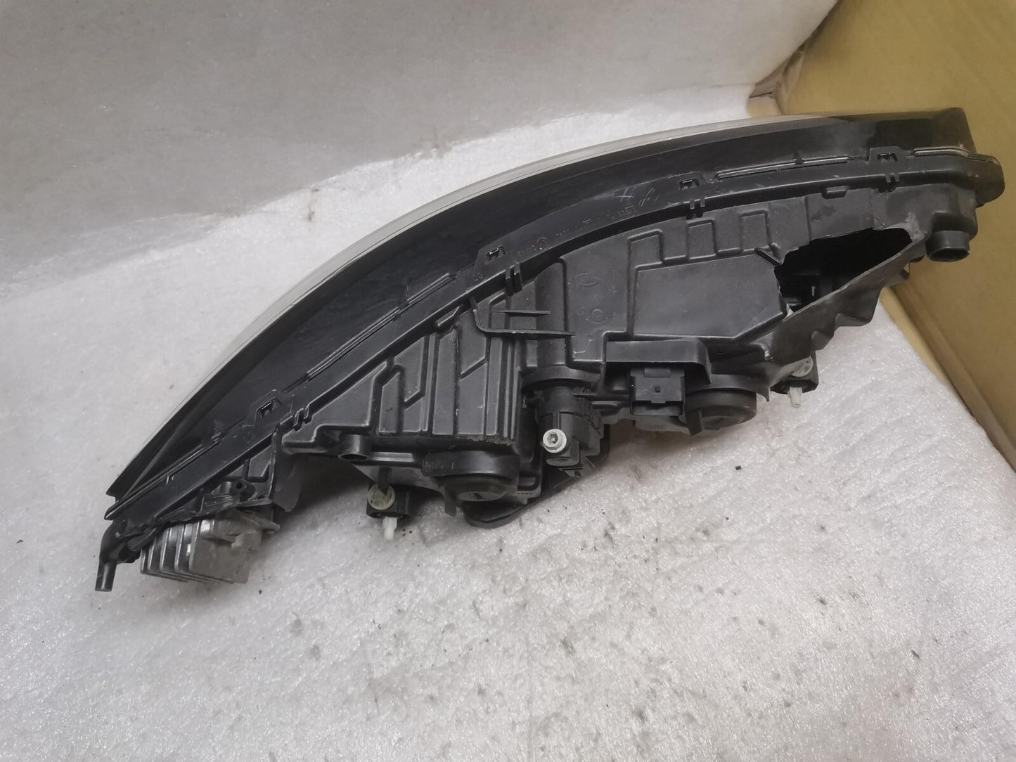 RENAULT KOLEOS PASSENGER SIDE LED HEADLIGHT 2016 Onwards ren13