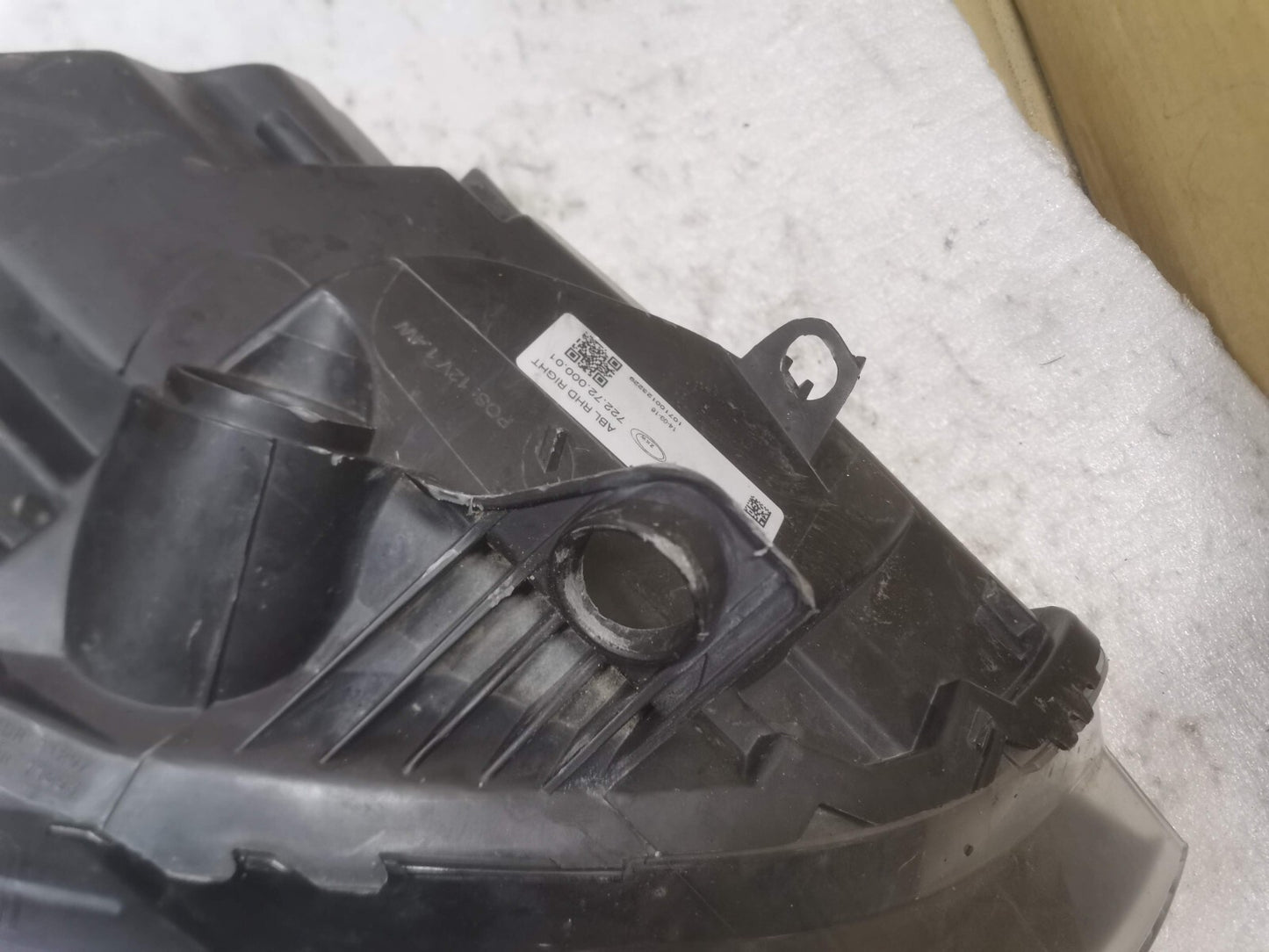 VOLVO V40 CROSS COUNTRY XENON HEADLIGHT RIGHT DRIVER SIDE 2014 31420010 vo4048