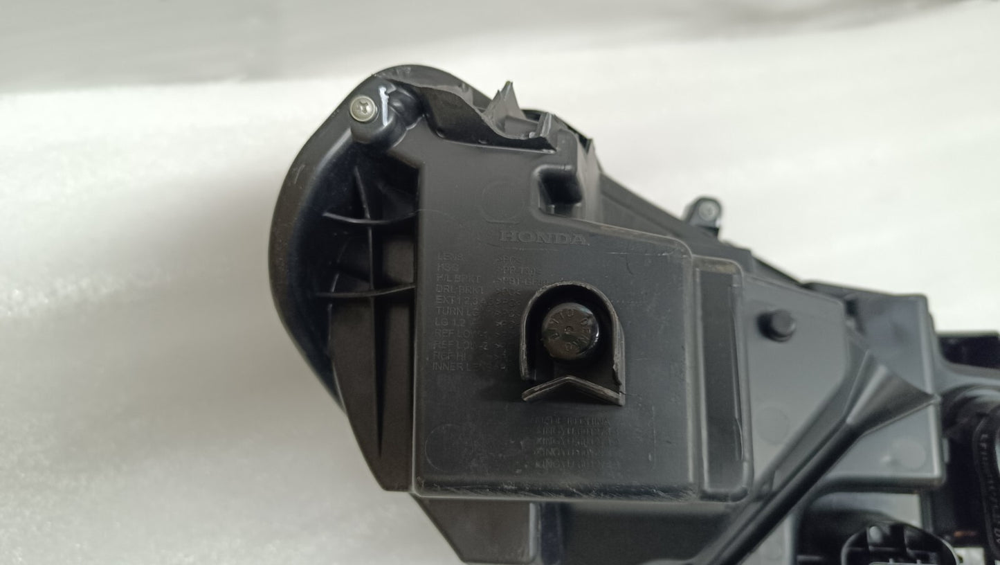 HONDA H-RV ,HRV, HEADLIGHT. LEFT PASSENGER SIDE FULL LED 33150-3M0 331503M0 ho20