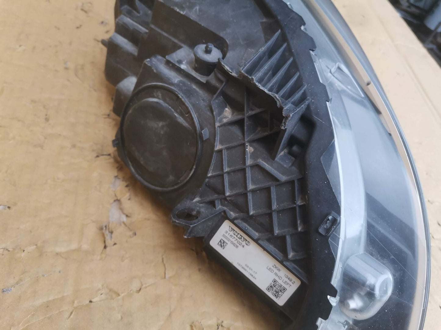 VOLVO V40 FULL LED SYSTEM FRONT LEFT SIDE LED HEADLIGHT vo4037