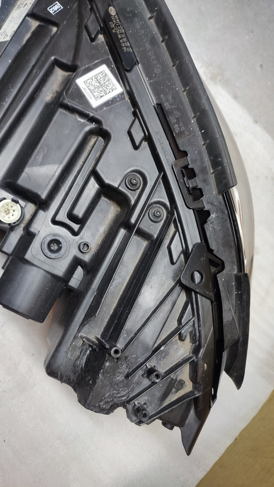 MERCEDES E CLASS W213 2016 - 2020 LED DRIVERSIDE HEADLIGHT A2139068006 KZ M21384