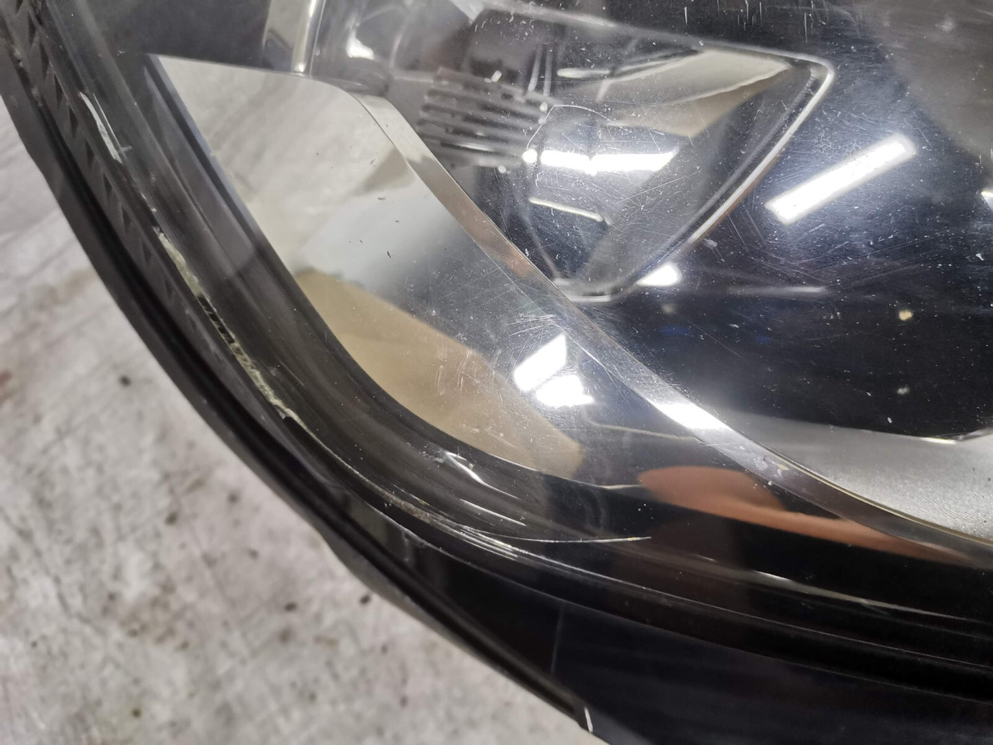 AUDI A6 C7 2013 FRONT RIGHT HEADLIGHT 4G0941004N aua691