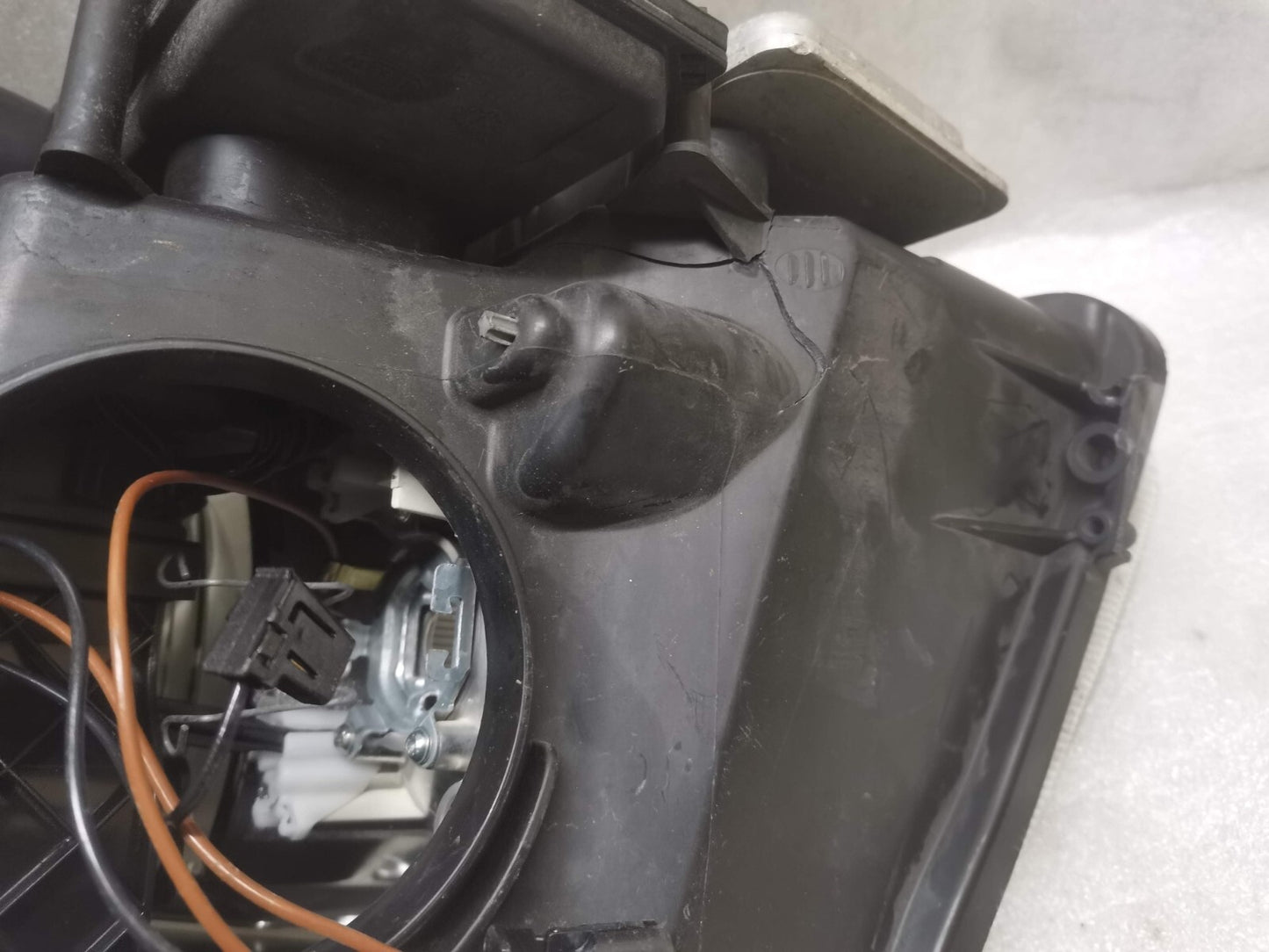 Skoda Superb 3T B6 OS Right adaptive Xenon Headlight 3T2941016E sksp55