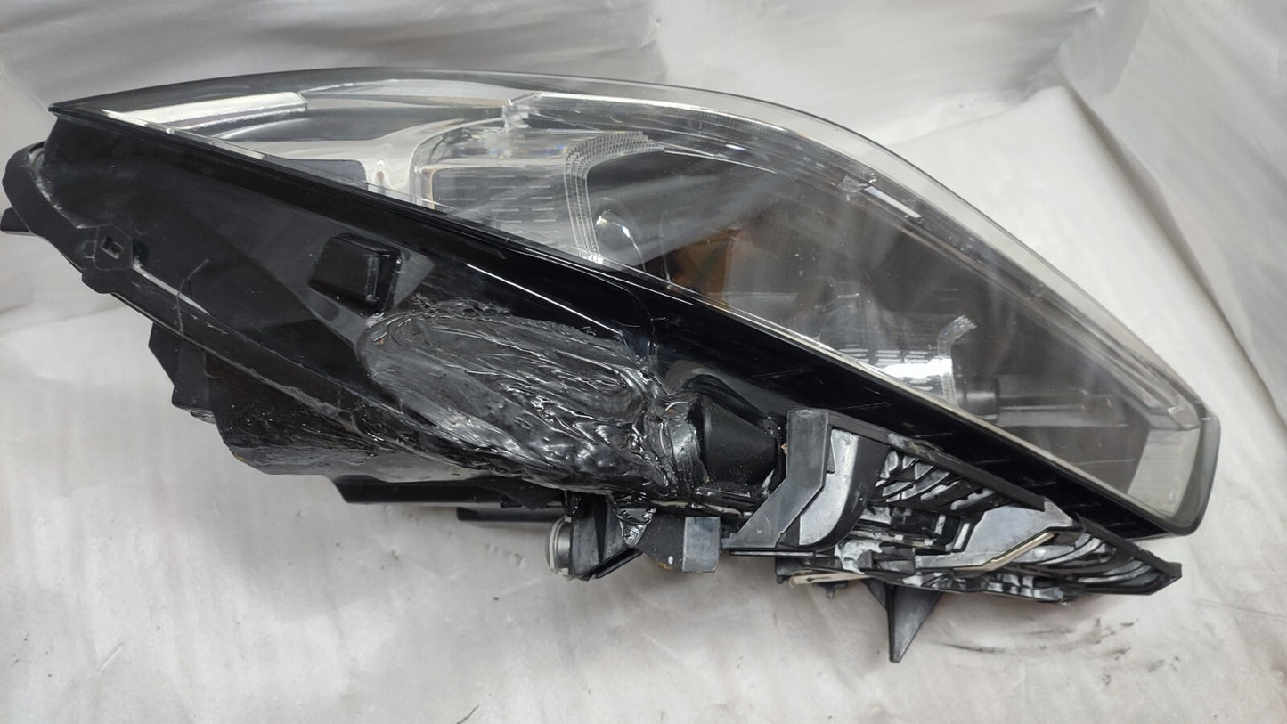 BMW 1 SEIRES F40 O/S RIGHT LED HEADLIGHT 2019 - ON GENUINE BMW 5A1E058 bm89