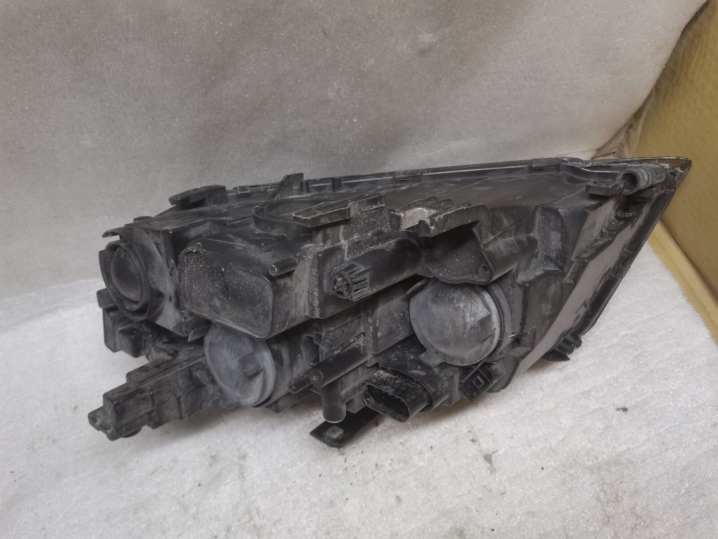 AUDI A4 B8 2008- 12 FRONT RIGHT DRIVER SIDE HEADLIGHT 8K0941004A au116