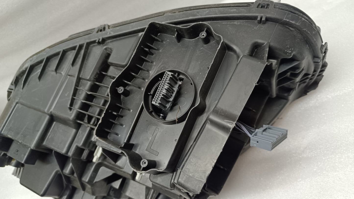 Volvo XC90 2015- Genuine Right Driver Side Full Led Active Headlight 31656991