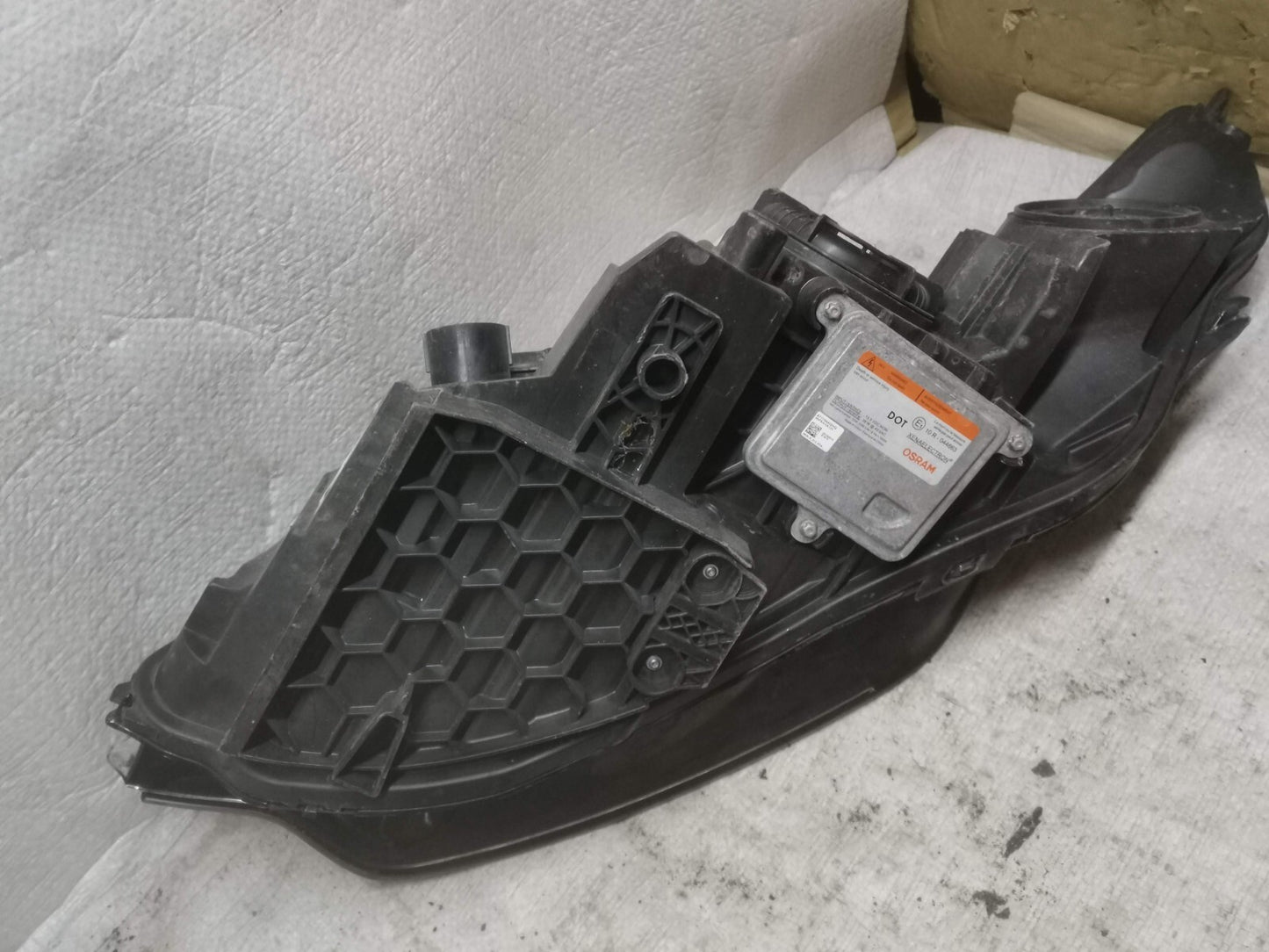 LAND ROVER DISCOVERY SPORT L550 RIGHT DRIVER SIDE XENON HEADLIGHT 2014-19 jlr29