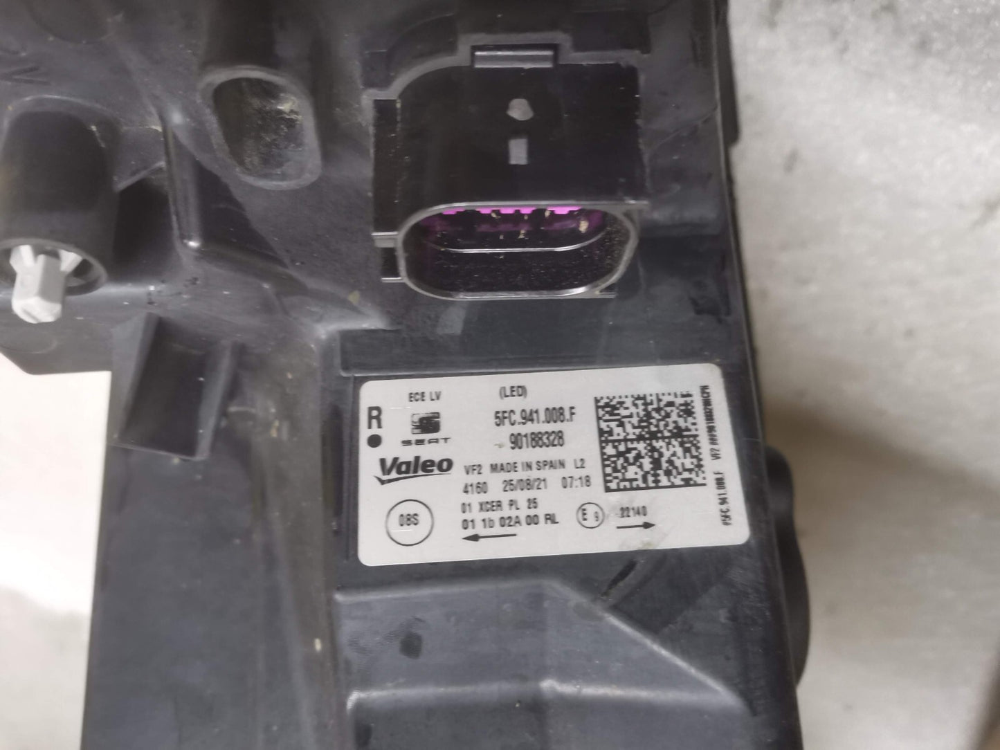 SEAT LEON FR 2021 OFFSIDE DRIVER SIDE FRONT HEADLIGHT 5FC941008F se65