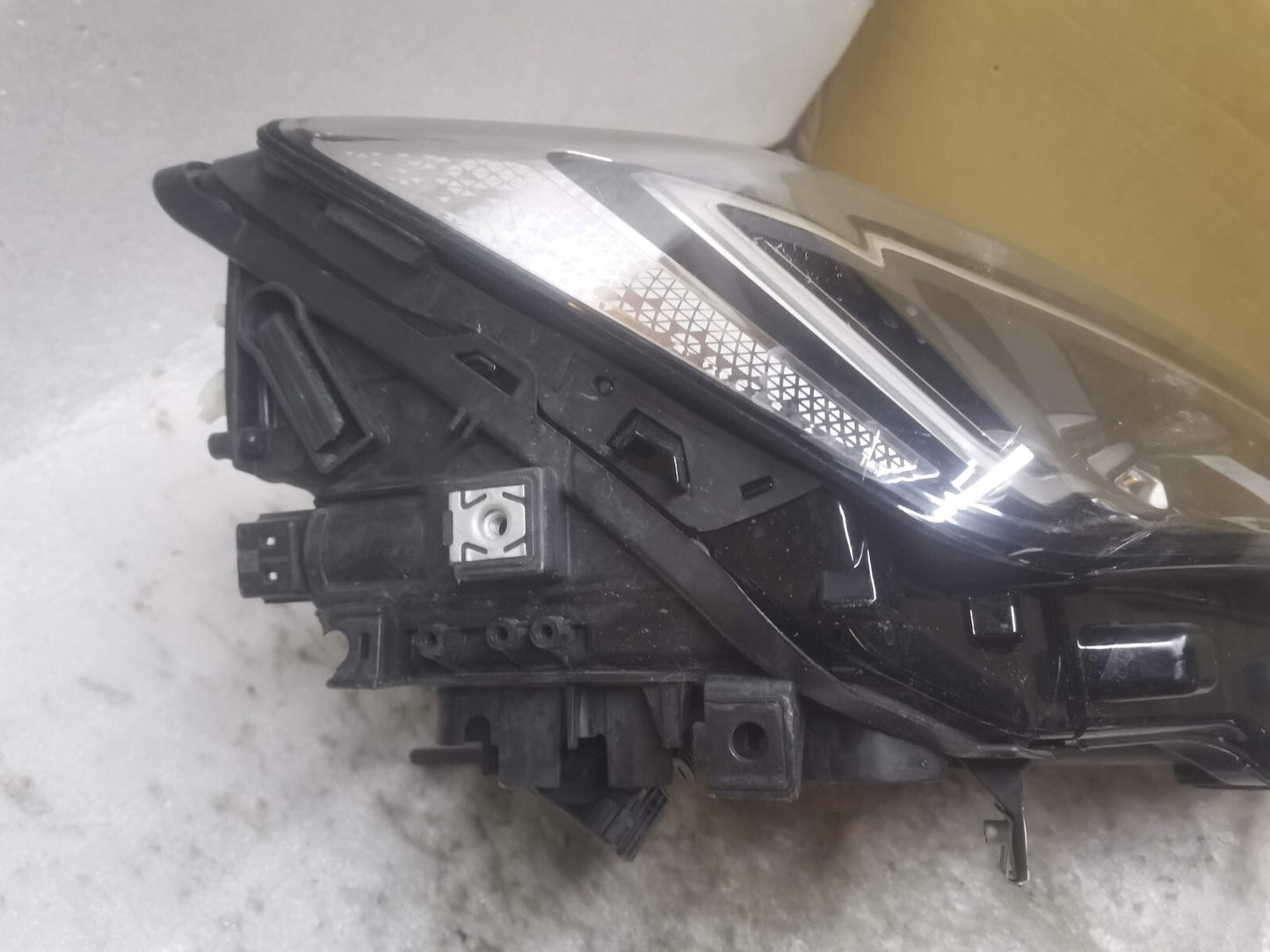 SEAT LEON FR 2021 OFFSIDE DRIVER SIDE FRONT HEADLIGHT 5FC941008F se73