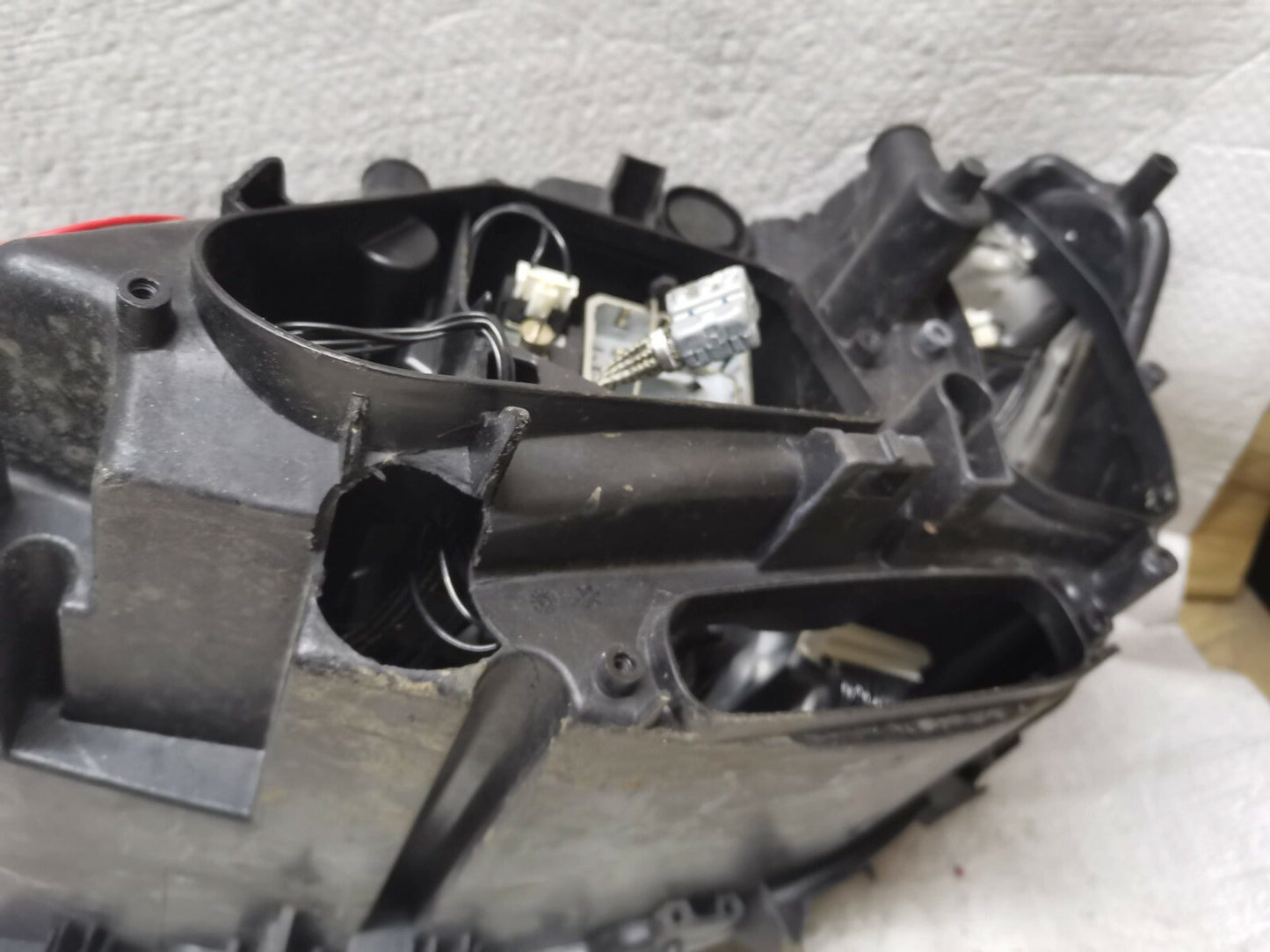 BMW 7 F01 F02 F03 F04 2010 Right Front headlight headlamp 7182140 bm0129
