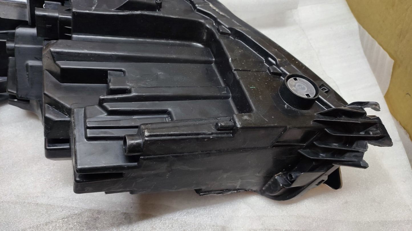 VAUXHALL CORSA F 2019+ DRIVERS RIGHT RH O/SIDE HEAD LIGHT HEADLAMP 39162656 v101