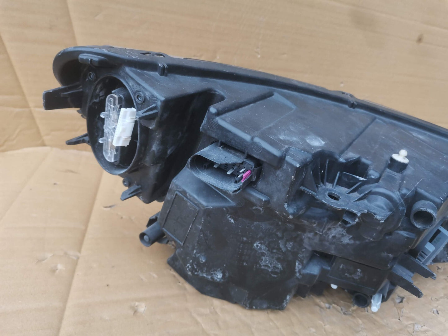 VOLVO XC40 HEADLAMP HEADLIGHT LEFT FRONT LED MID RHD VO4036