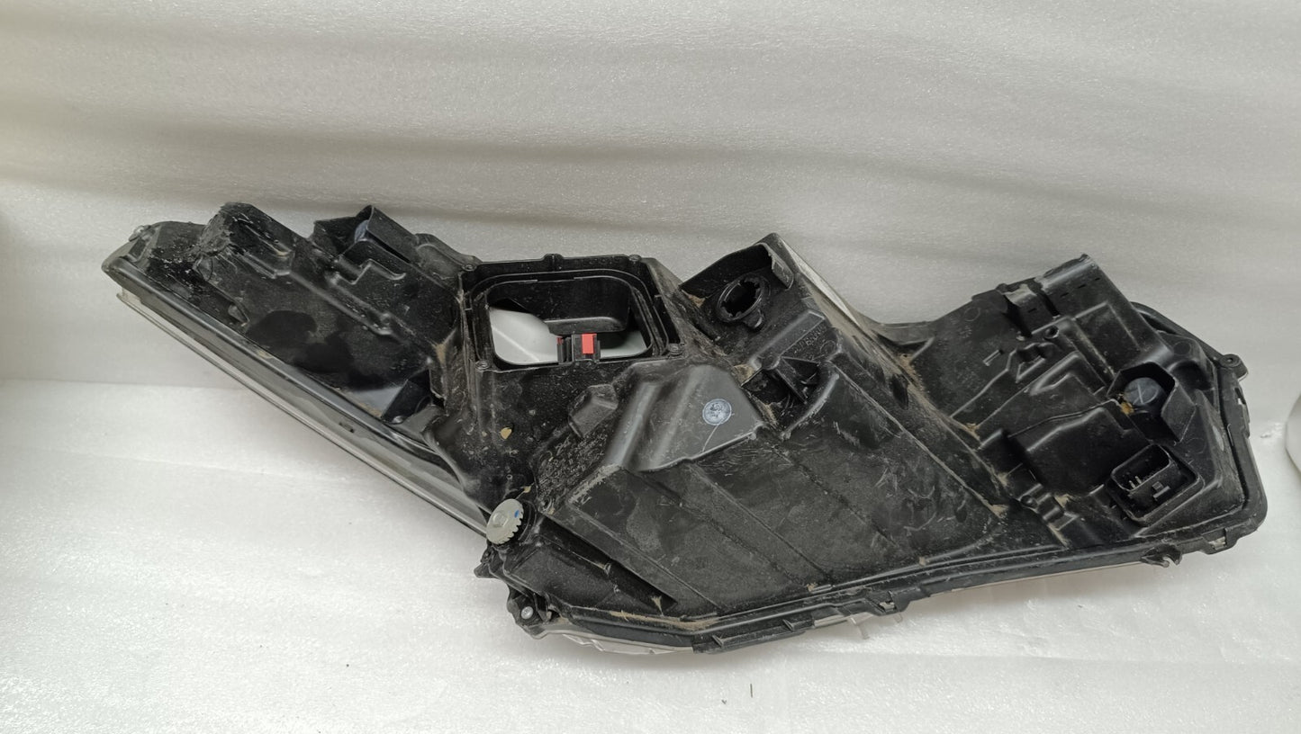 RENAULT ZOE 2019-2023 PASSENGER SIDE HEADLIGHT PART NUMBER 260609625R re67