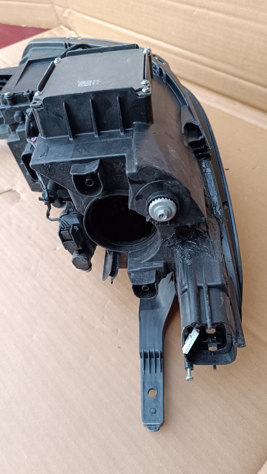 MG ZS 2021 ONWARDS NEAR SIDE PASSENGERS SIDE FRONT LED HEADLIGHT 10905795 mg33