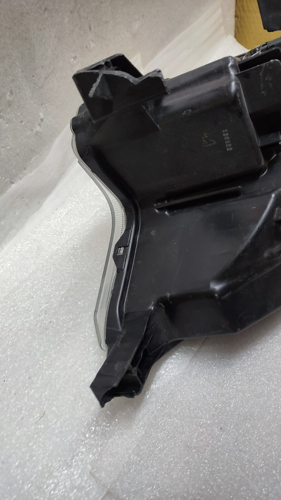 Genuine Ford Ranger Wildtrak N/S Passenger Headlight JB3B13E015AA 2019-2021 fo35