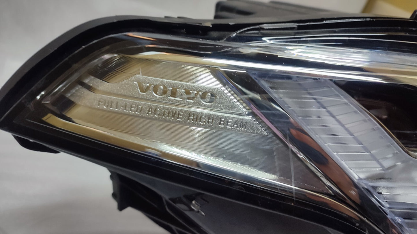 VOLVO XC90 DRIVERS HEADLIGHT GENUINE 2020 FULL LED 32404718 vo9057